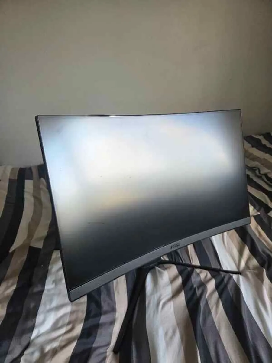 MSI Gaming Monitor 27 Inch Curved QHD/2K 170hz - Image 2