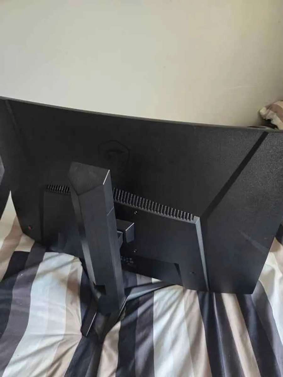 MSI Gaming Monitor 27 Inch Curved QHD/2K 170hz - Image 3