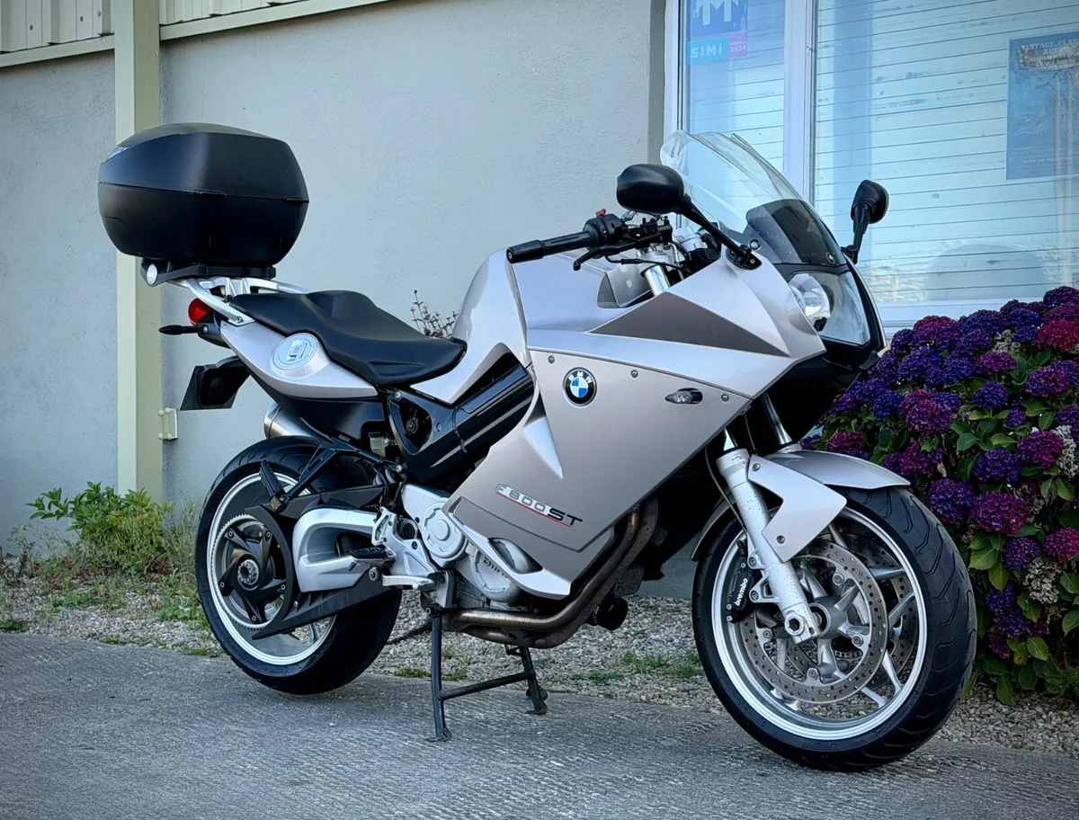 BMW F 800 ST 2009 - Image 2