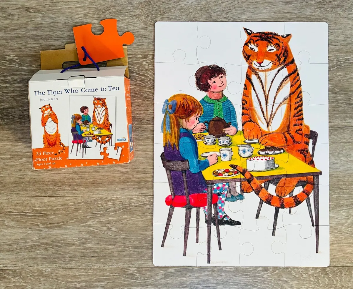 Giant Floor Puzzle - The Tiger Who Came to Tea - Image 3