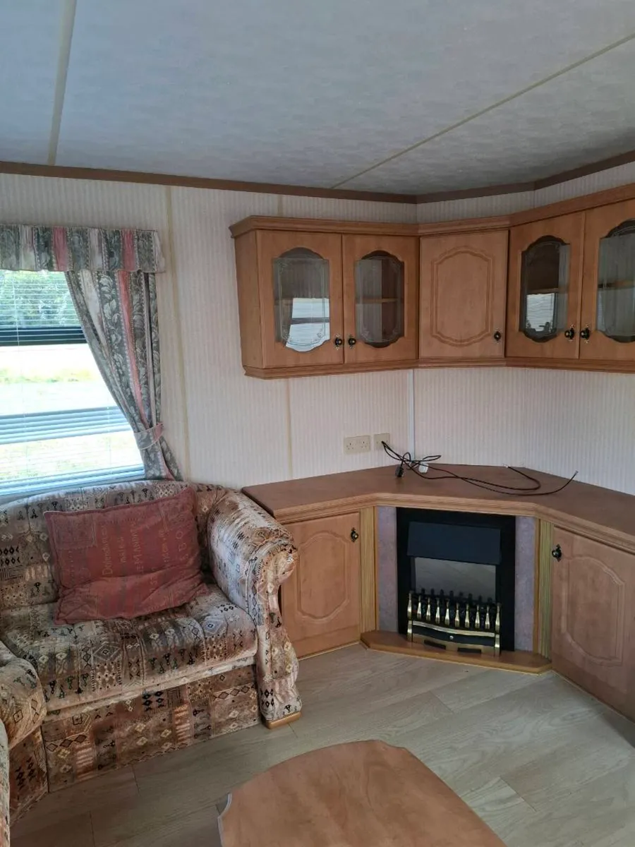 35x12 Westmoreland Willerby Mobile Home. FREE DELI - Image 2
