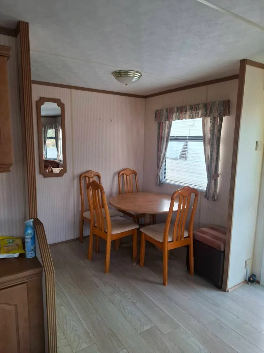 35x12 Westmoreland Willerby Mobile Home. FREE DELI - Image 3