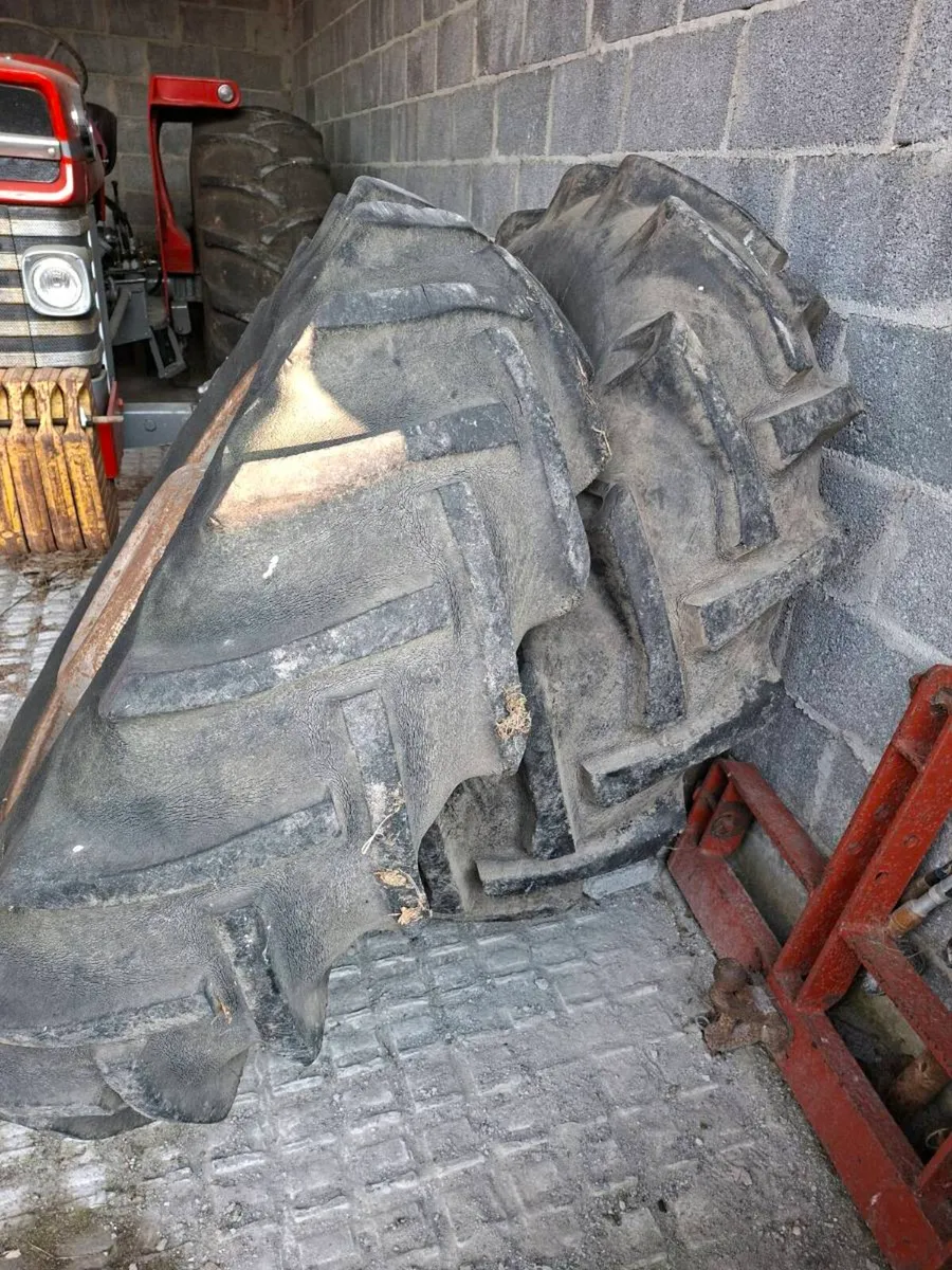 Tractor wheels - Image 1