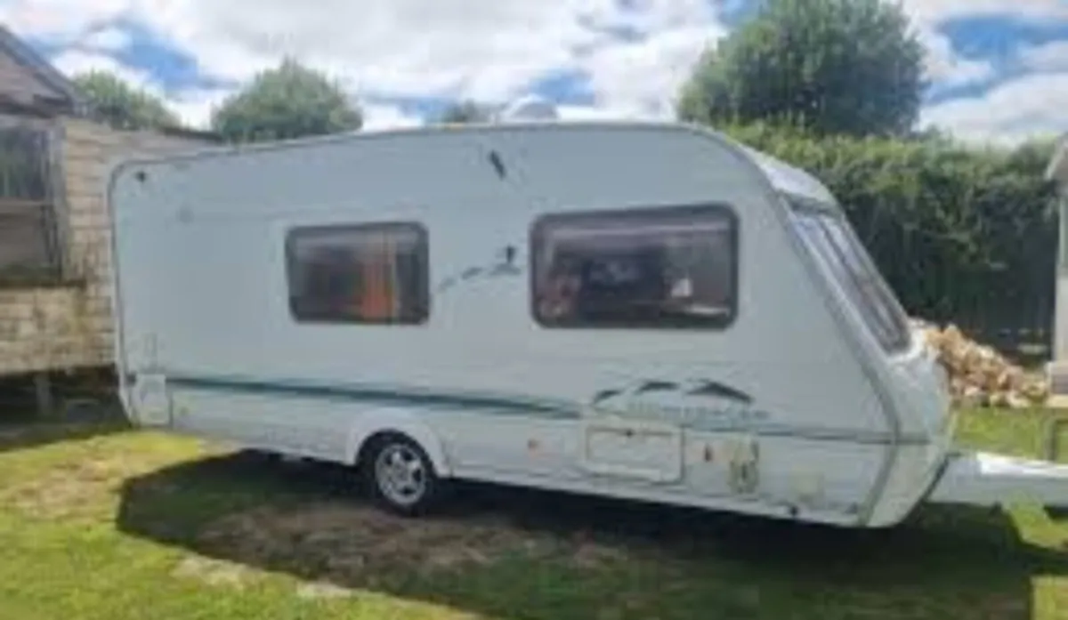 I buy caravans that need repairs or damp issues - Image 4