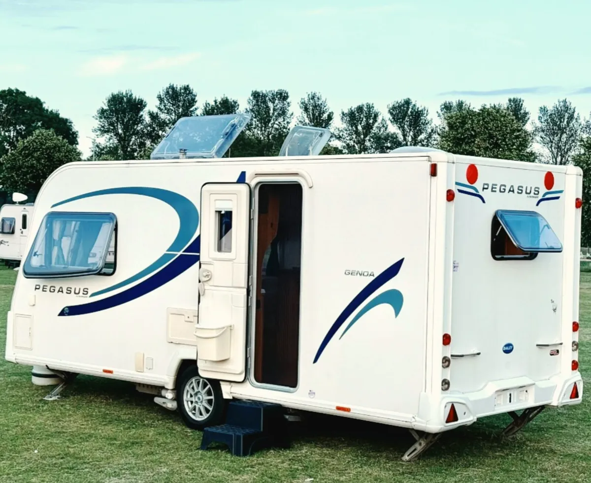2/3 berth bailey pegant caravan for sale - Image 2