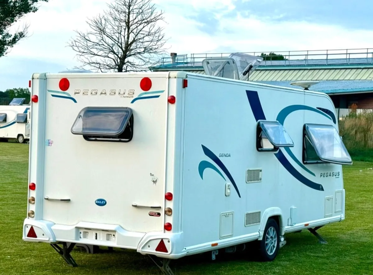 2/3 berth bailey pegant caravan for sale - Image 3