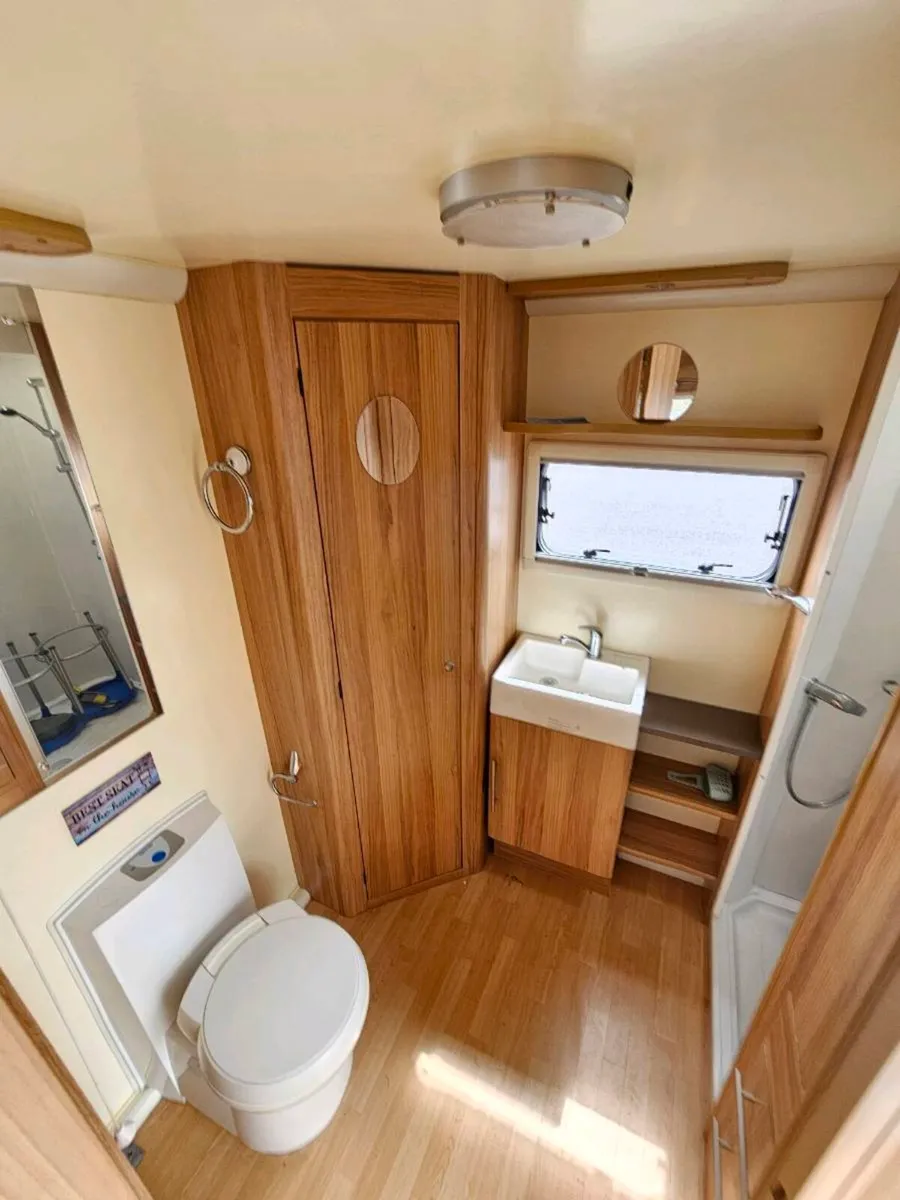 2/3 berth bailey pegant caravan for sale - Image 4