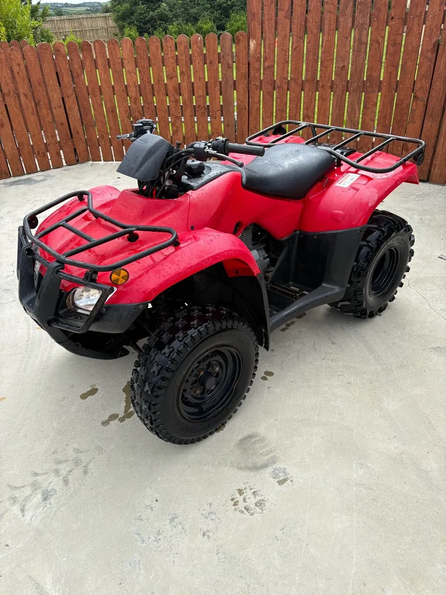 2016 Honda 250cc farm quad - Image 1