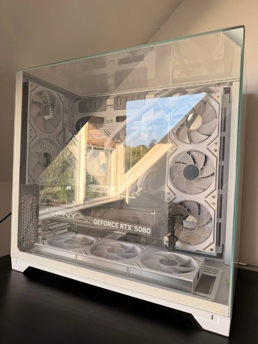 Gaming Pc | Rtx 5080 | Amd Ryzen 7 9800x3d - Image 3
