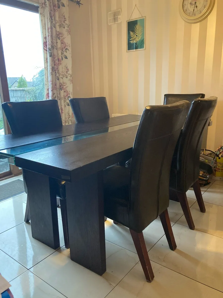 Black kitchen table - Image 1