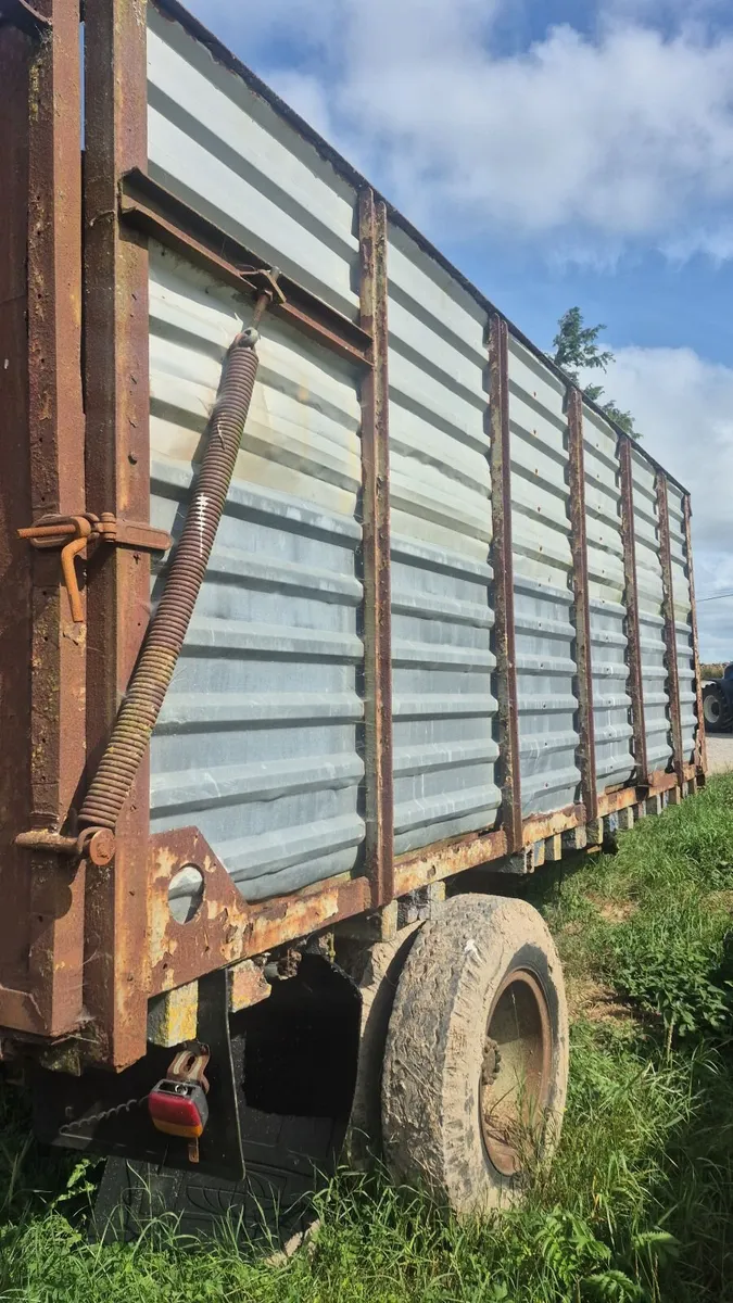 Cattle trailer - Image 2