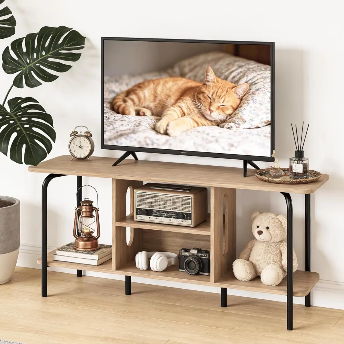 Oak TV Unit 120CM Arch Detail Open Shelves - Image 1