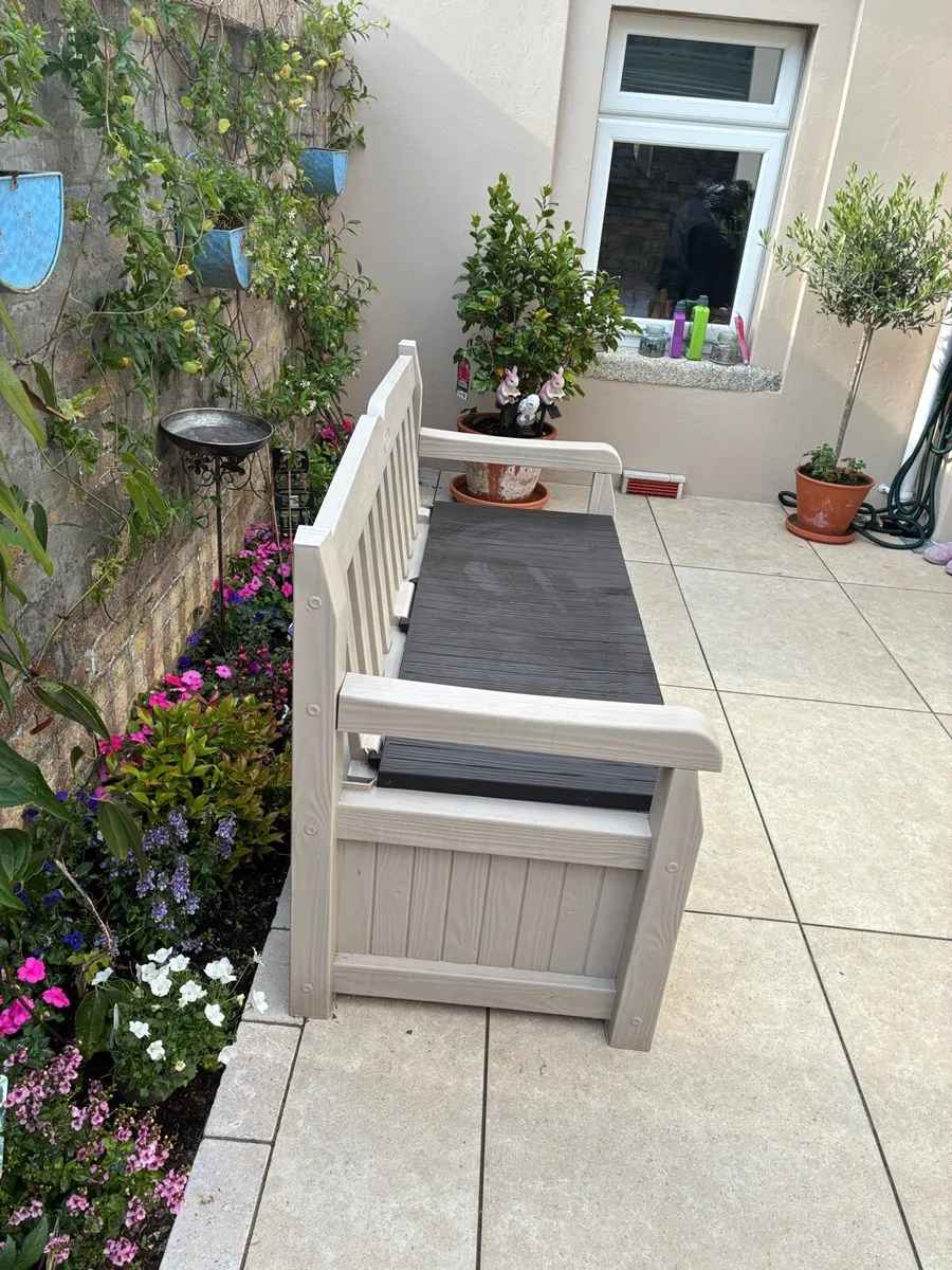 GARDEN STORAGE BENCH - BRAND NEW - Image 4