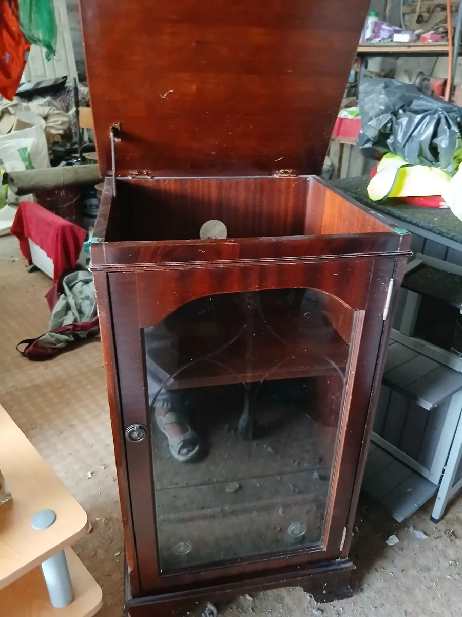 Solid  oak cabinet - Image 3