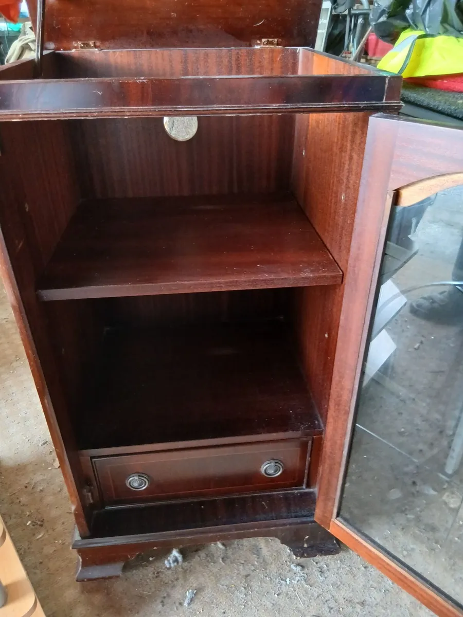 Solid  oak cabinet - Image 4