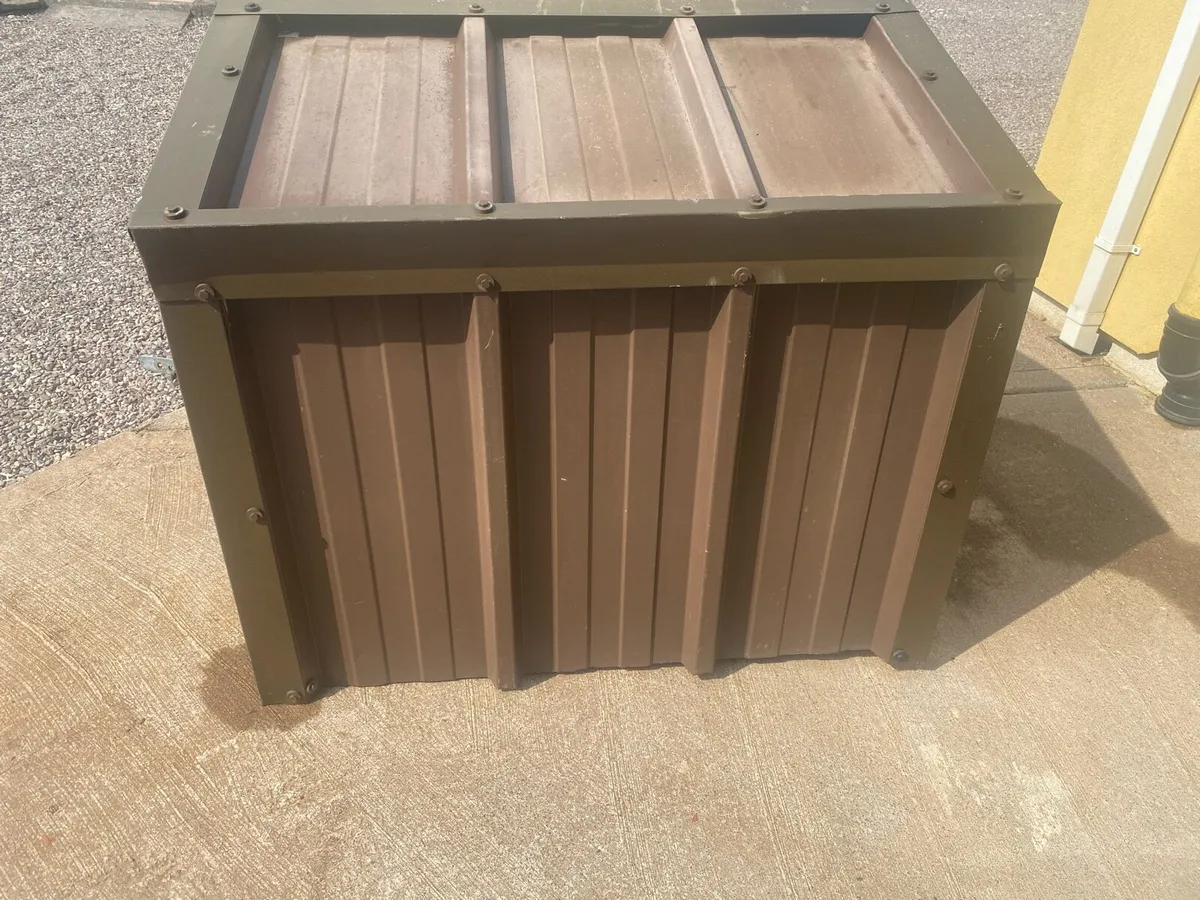Kingspan insulated medium dog house - Image 3