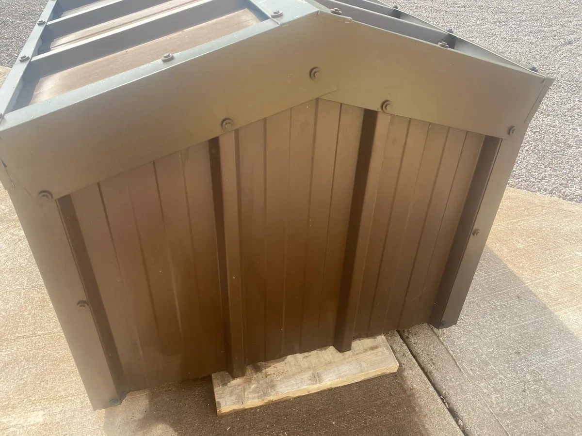 Kingspan insulated medium dog house - Image 4