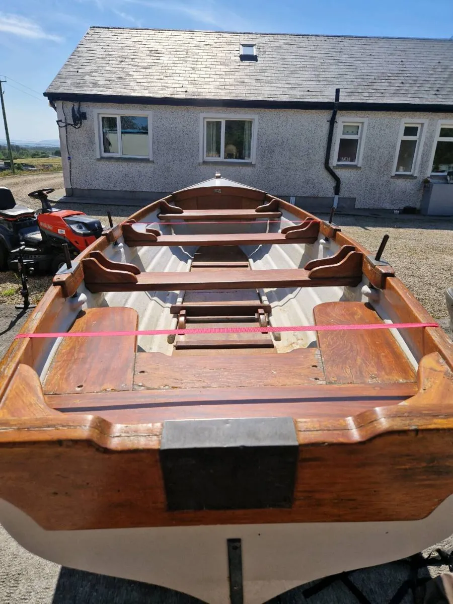 Sheelin lake boat - Image 4
