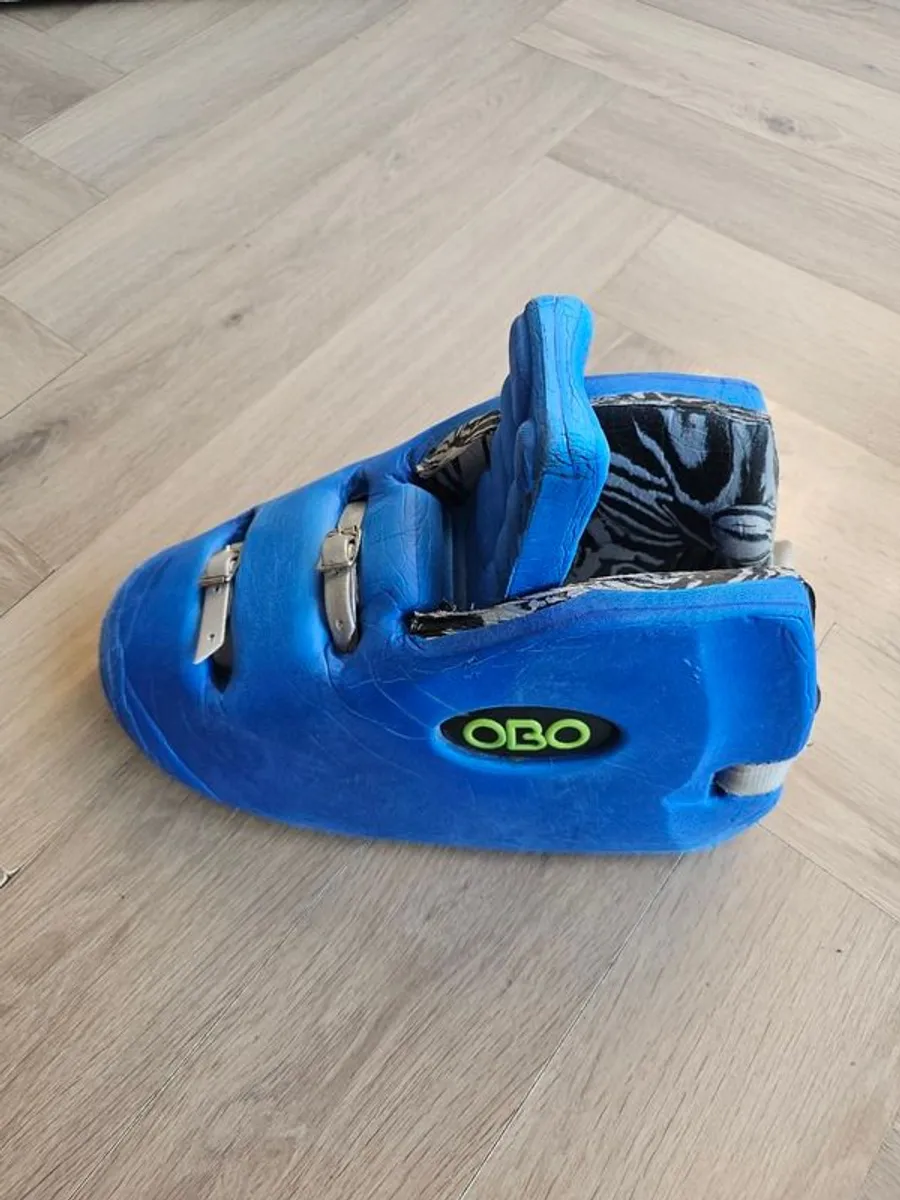 OBO Robo Hi-Control Field Hockey Goalie Kickers - Size Large - Very Good - Image 4