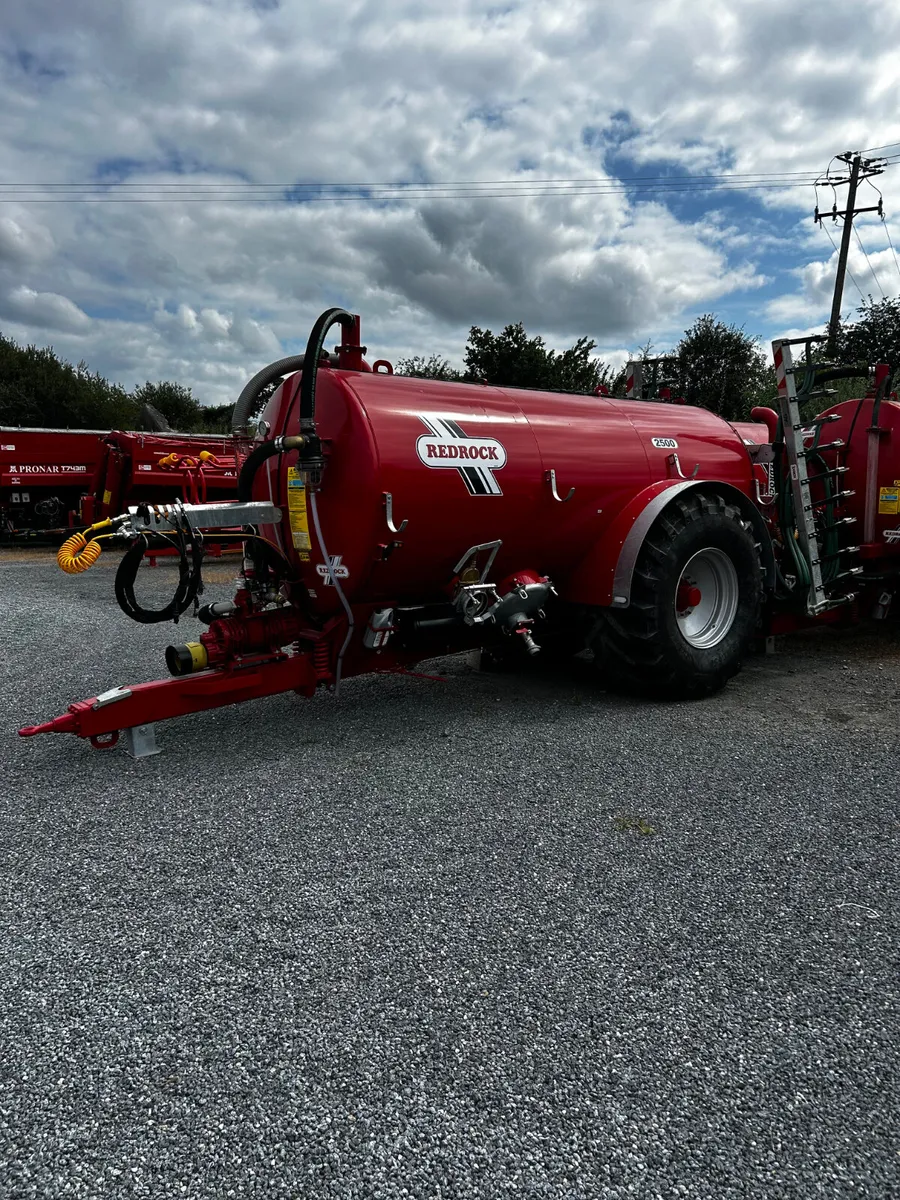 Redrock 2500g slurry tank - Image 3