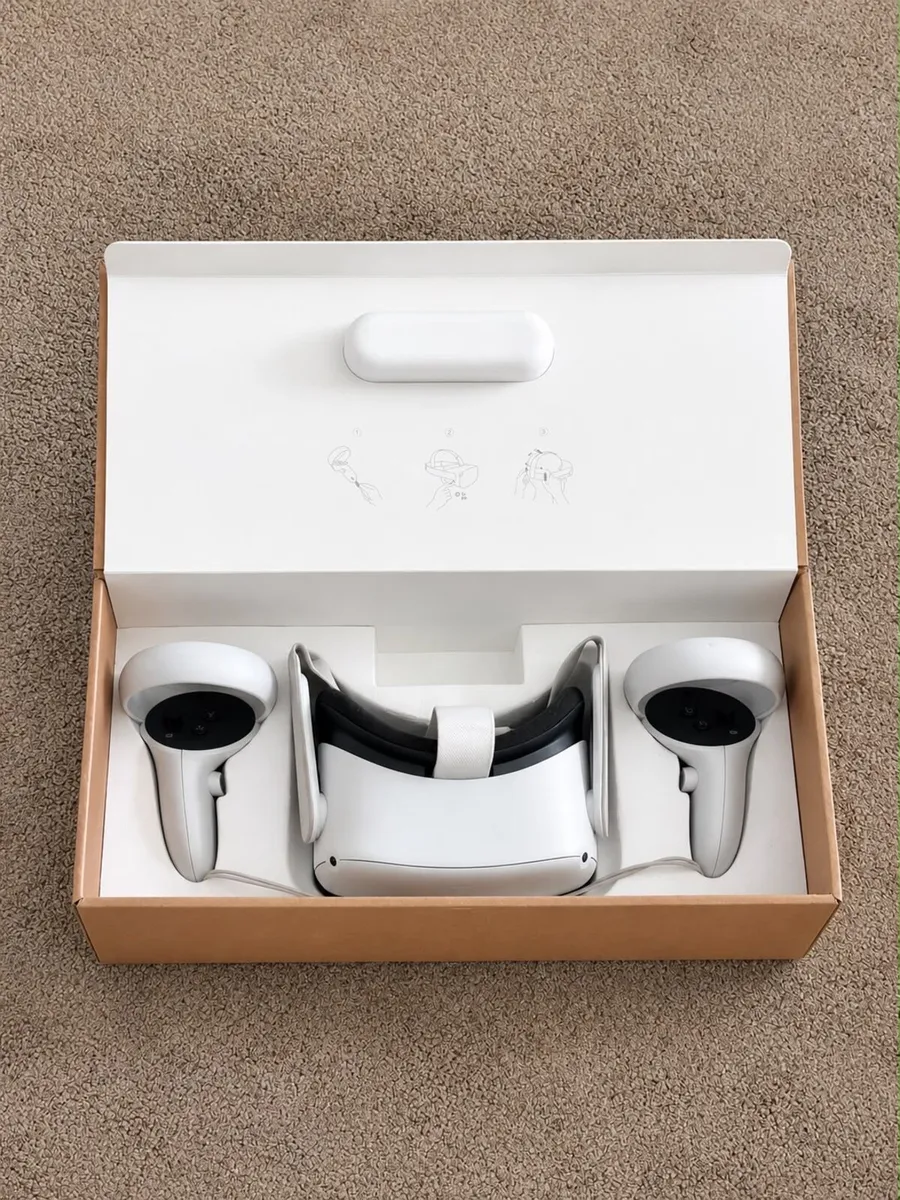 Oculus Meta Quest 2 VR headset with games - Image 1