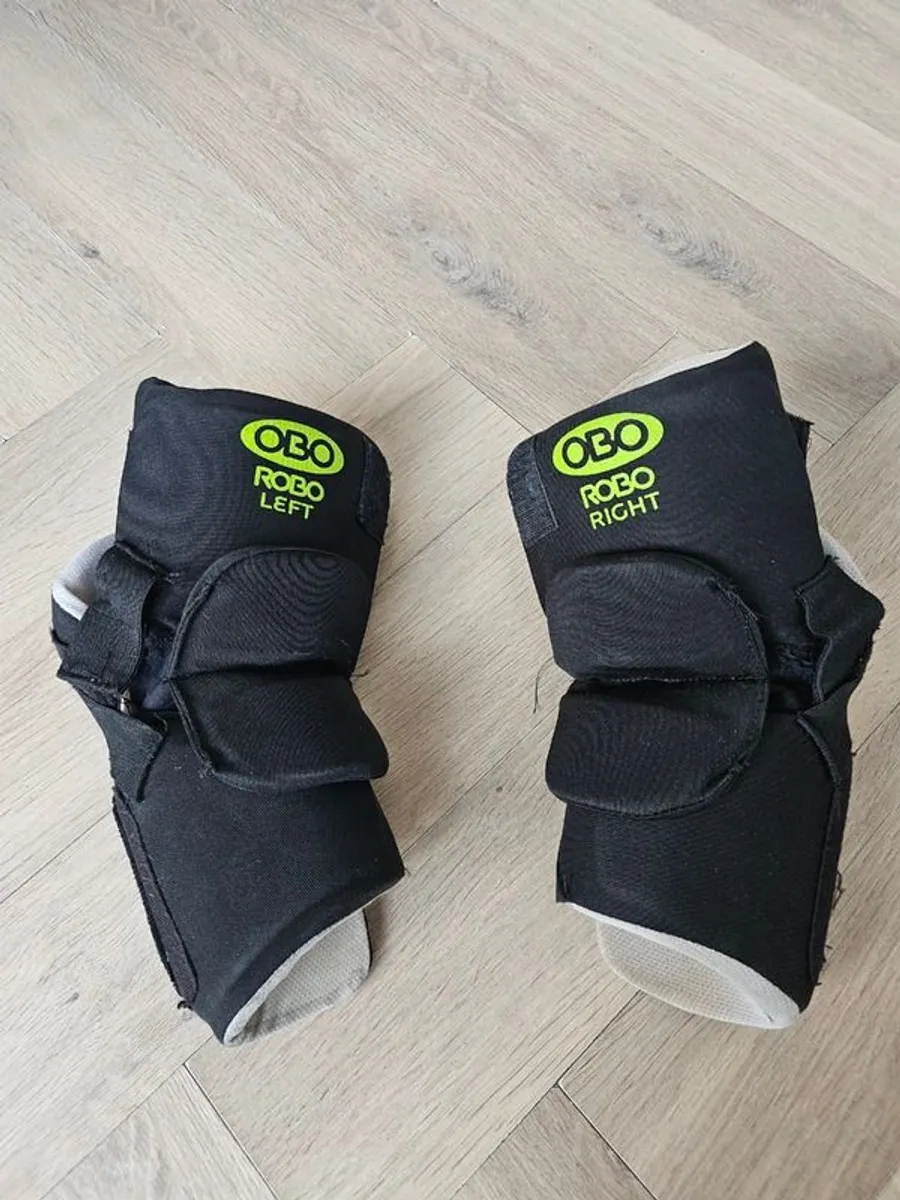 OBO Robo Field Hockey Goalie Arm Guards - Size Small - Very Good - Image 1