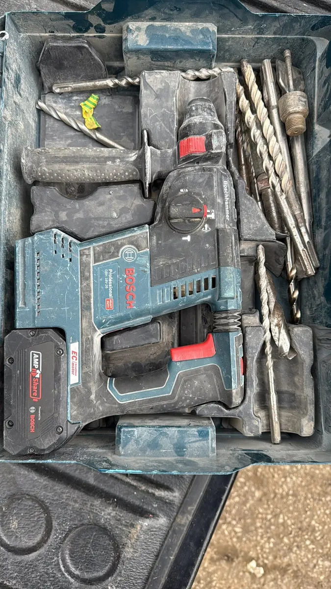 BOSCH IMPACT DRILL AND IMPACT GUN - Image 1