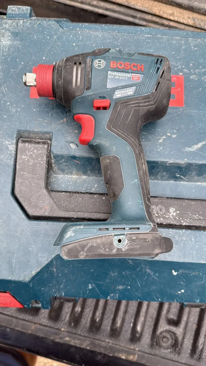 BOSCH IMPACT DRILL AND IMPACT GUN - Image 2