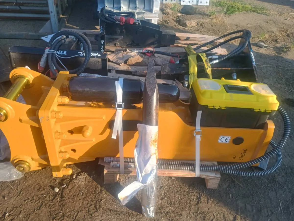 New Rock Breaker to suit 6-10 ton Digger - Image 1