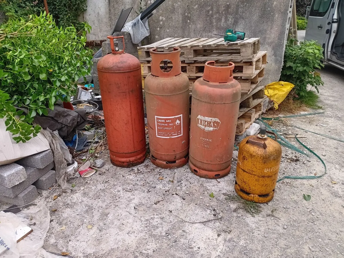 Gas cylindar;s