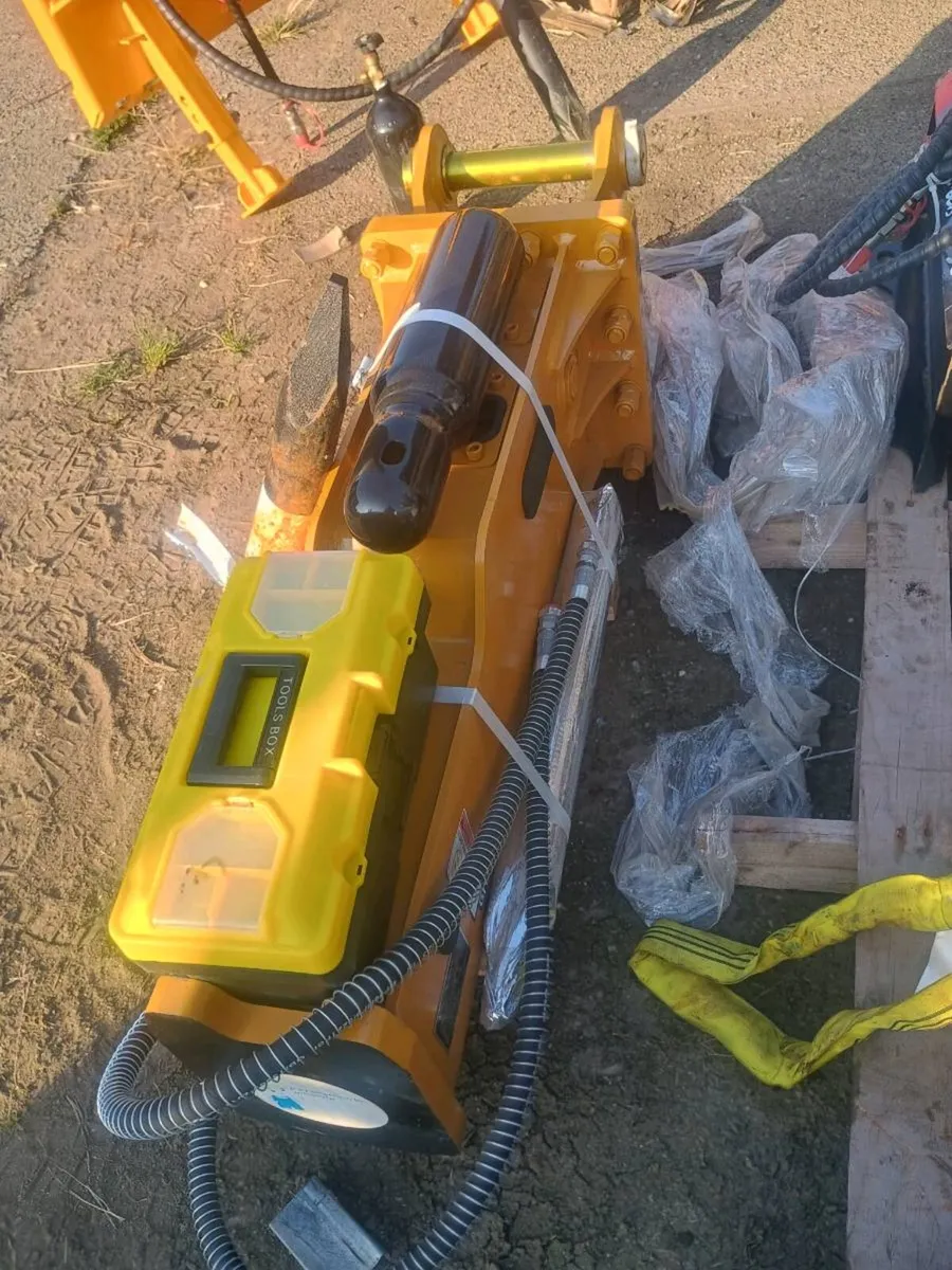 New Rock Breaker to suit 6-10 ton Digger - Image 3