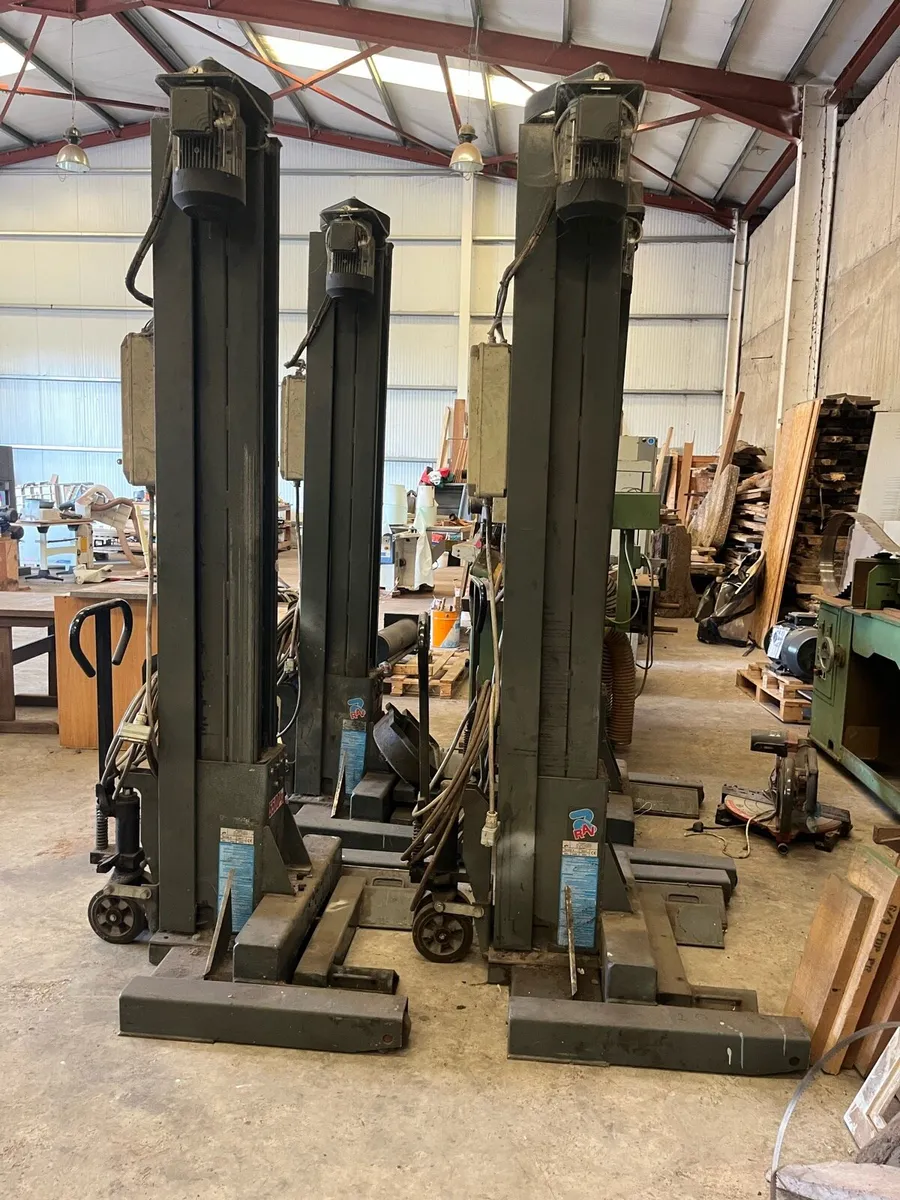 Bailer compactor recycling - Image 2