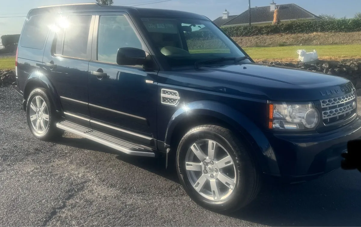 Land Rover Discovery - Image 1