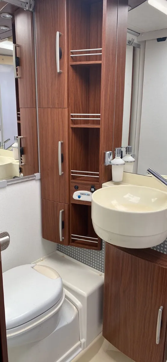 Motorhome - Image 2
