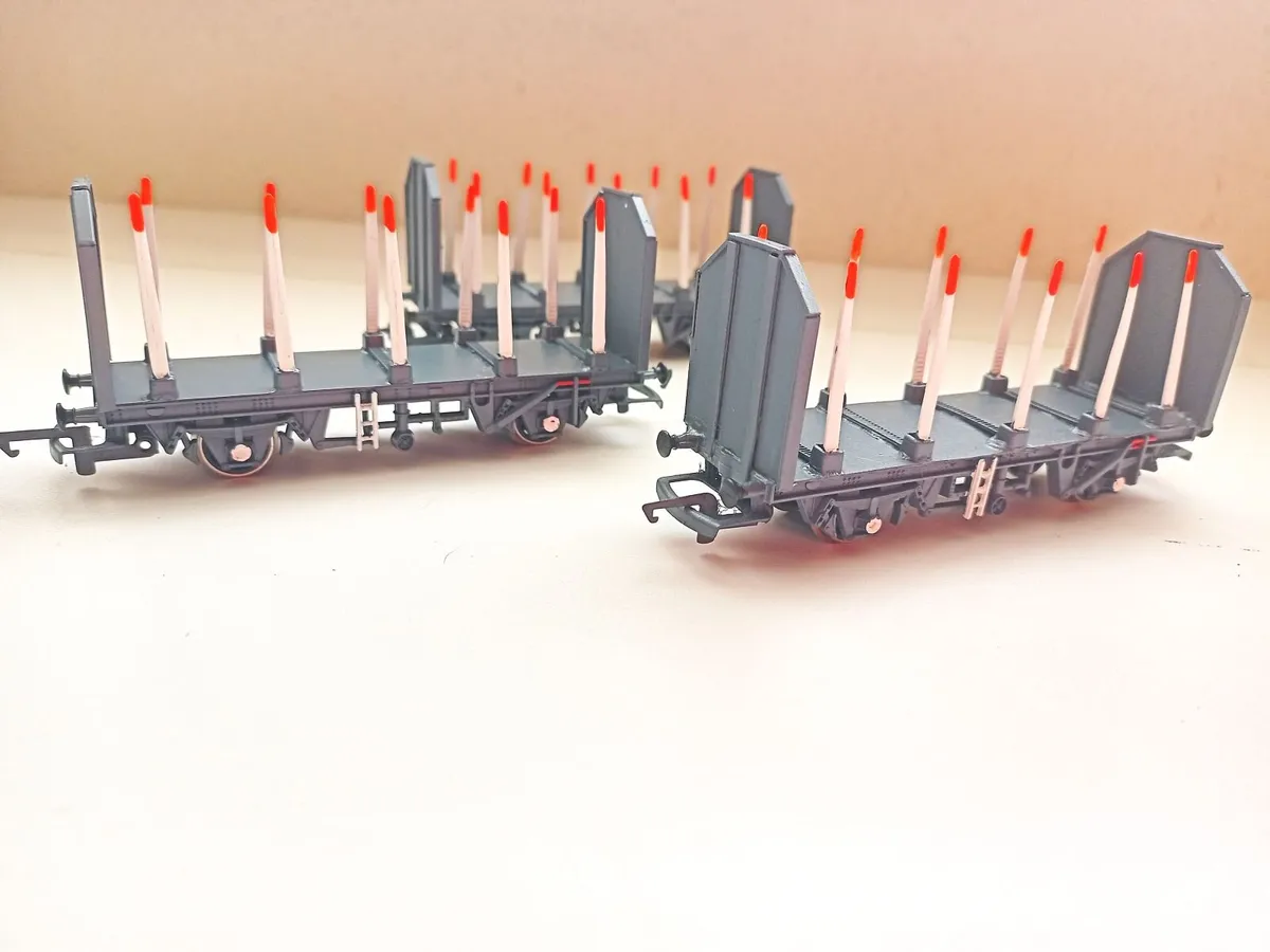 MODEL  RAILWAY  BR  OTA TIMBER  WAGONS - Image 2