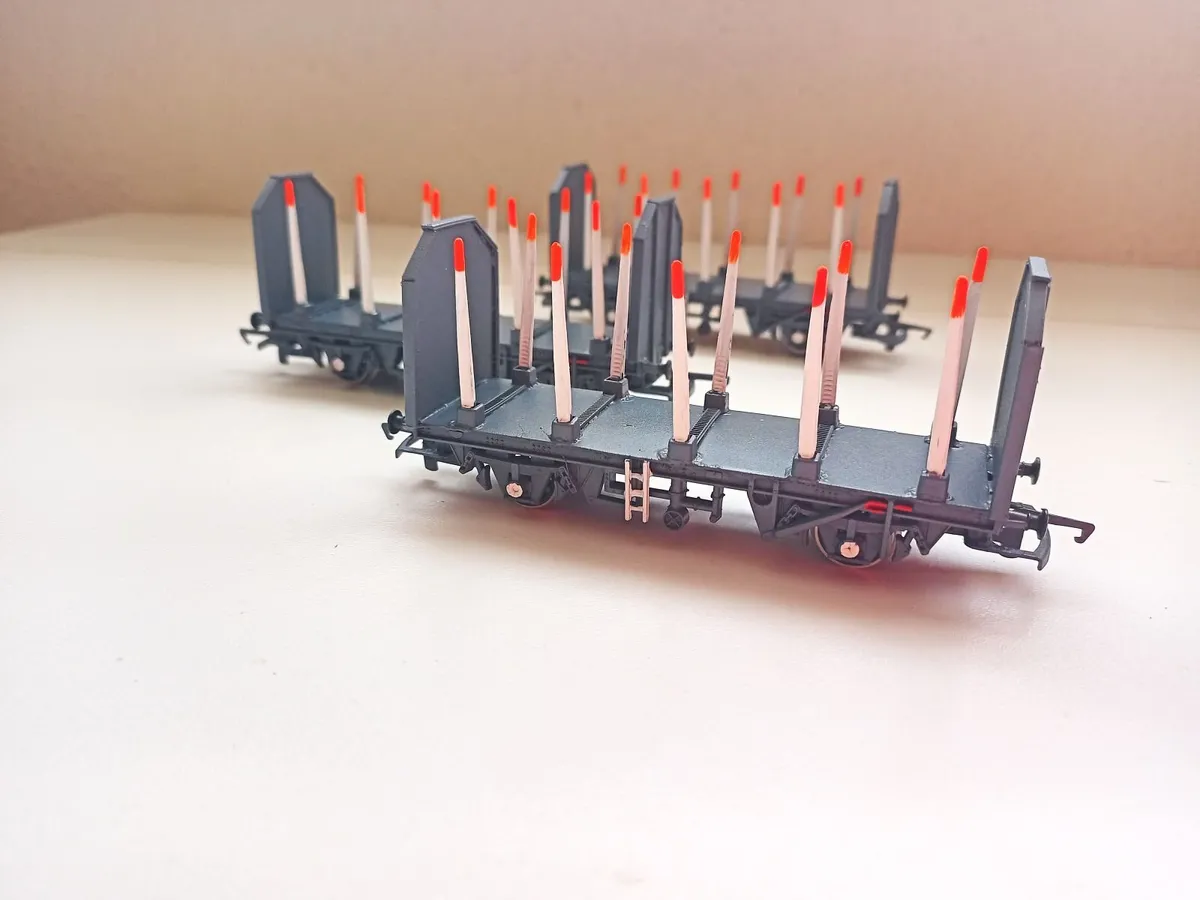 MODEL  RAILWAY  BR  OTA TIMBER  WAGONS - Image 3