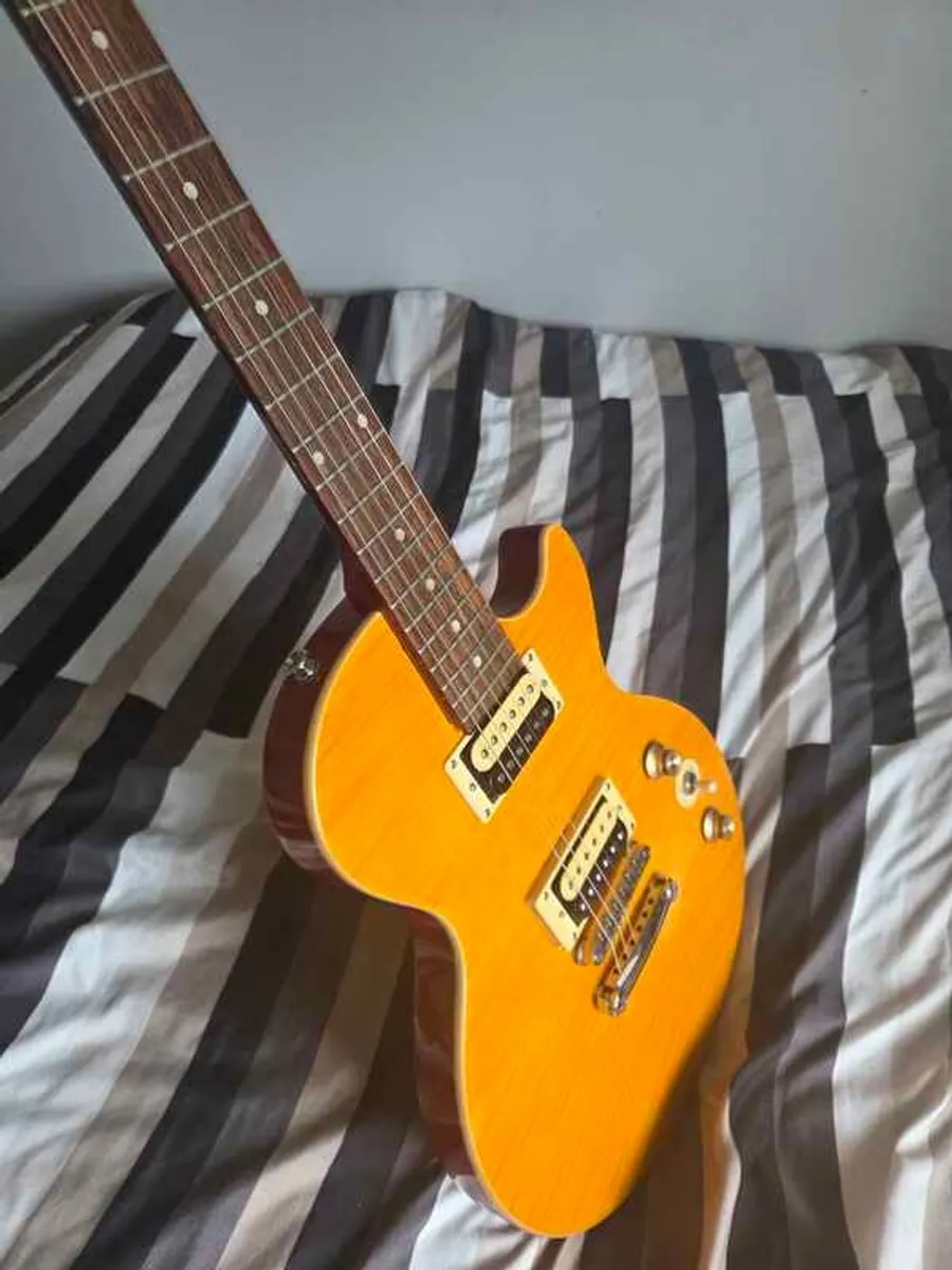 guitar - Image 3