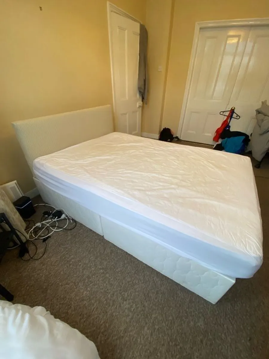 FREE double bed - Good condition - Image 2