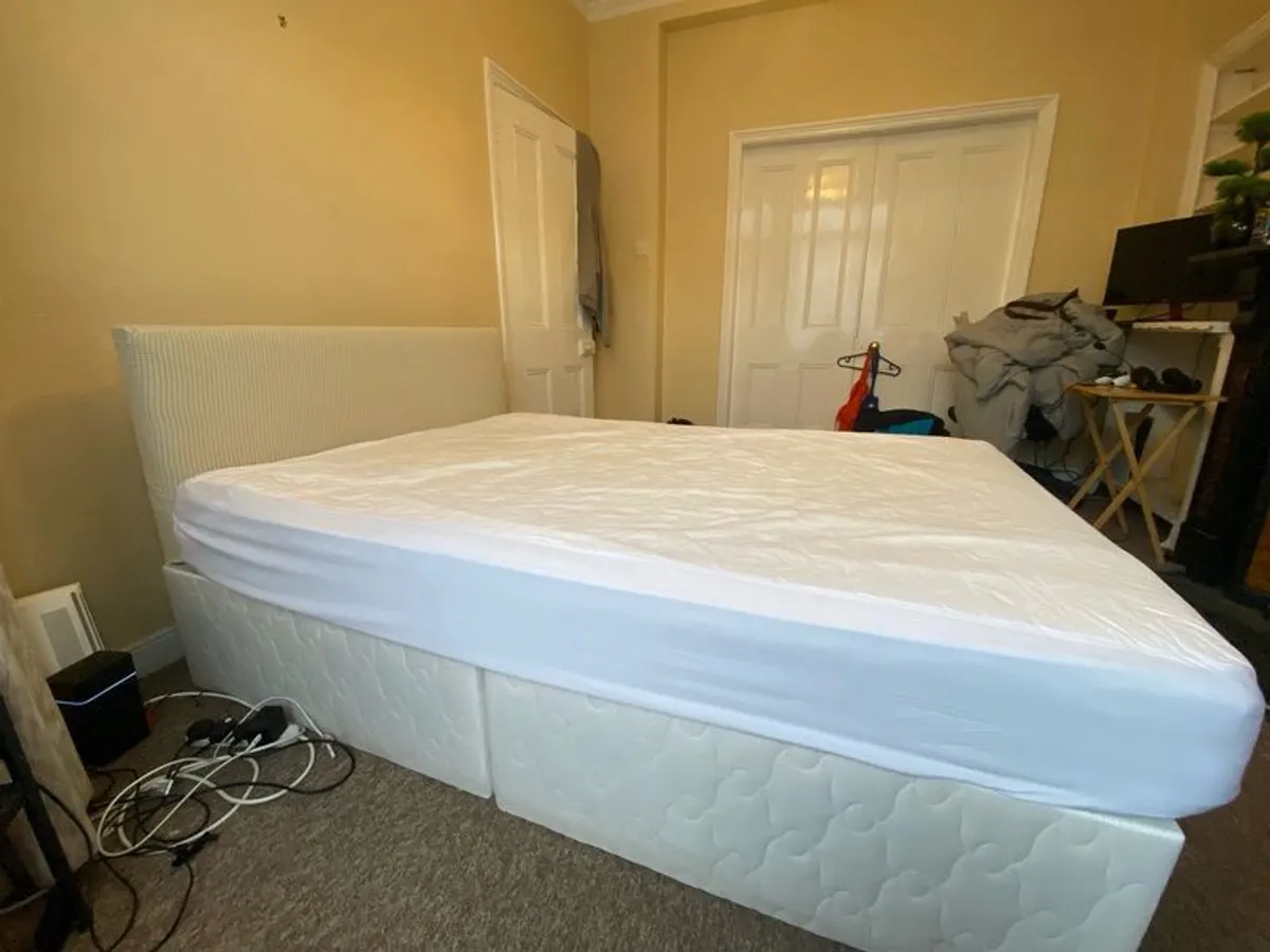 FREE double bed - Good condition - Image 3