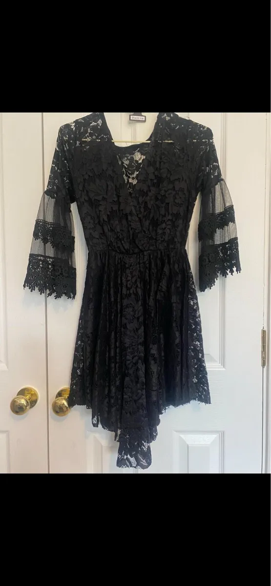 5 dresses - Image 1