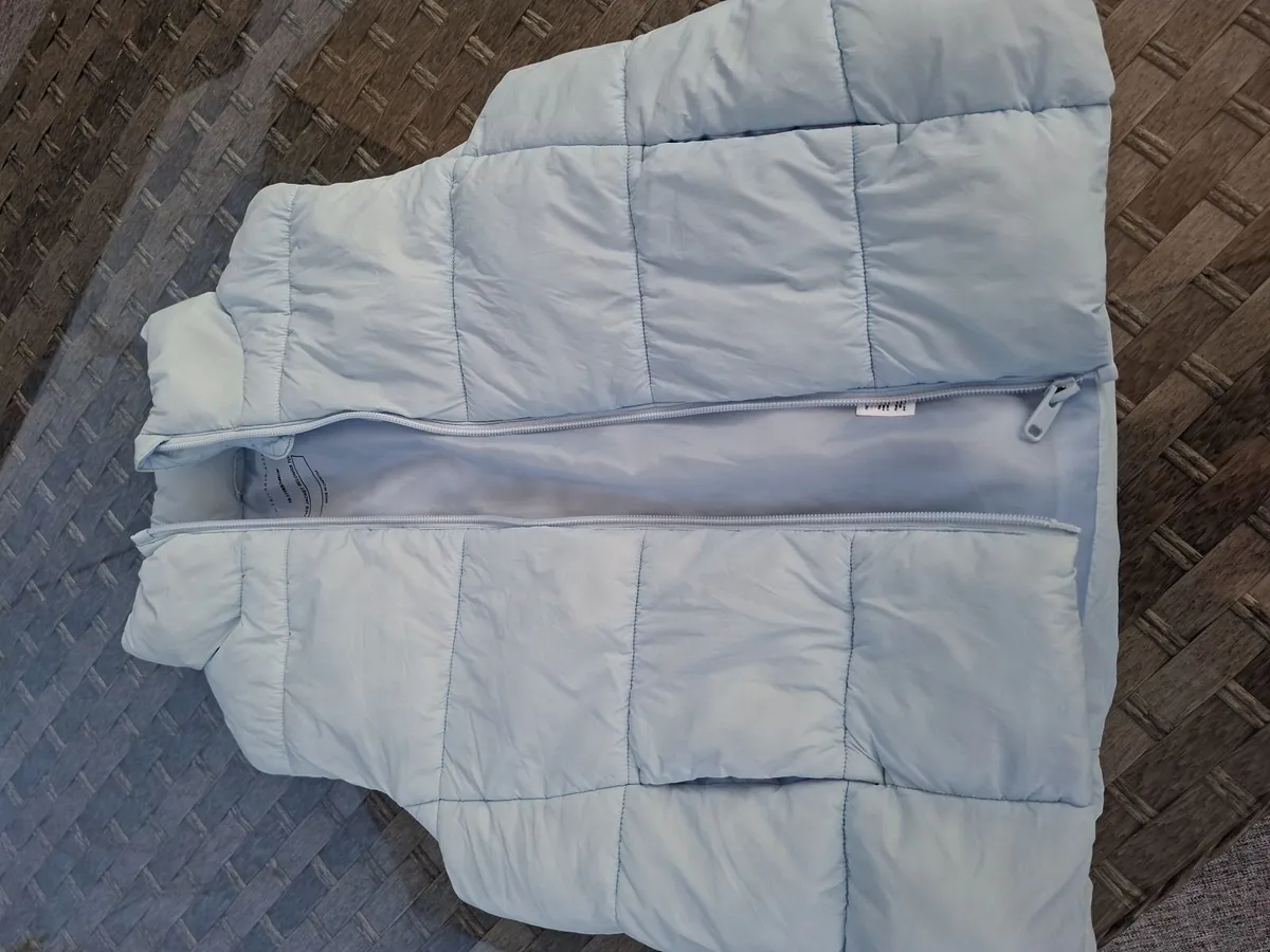 Coats - Image 3