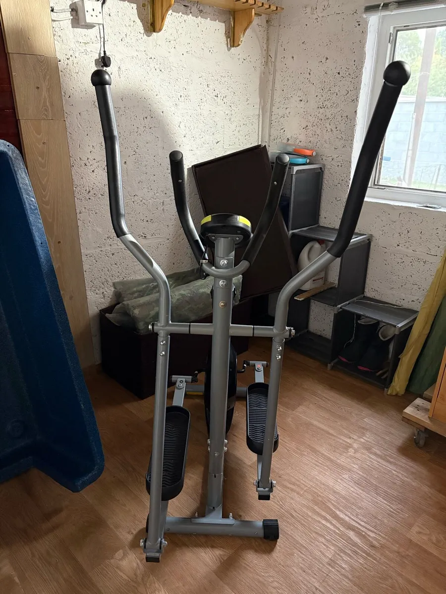Opti 2-in-1 Cross Trainer & Exercise Bike - Image 2