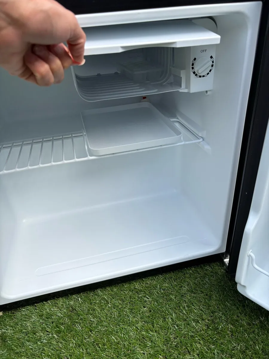 Russell Hobbs 43L Table Top Fridge with Ice Box - Image 1