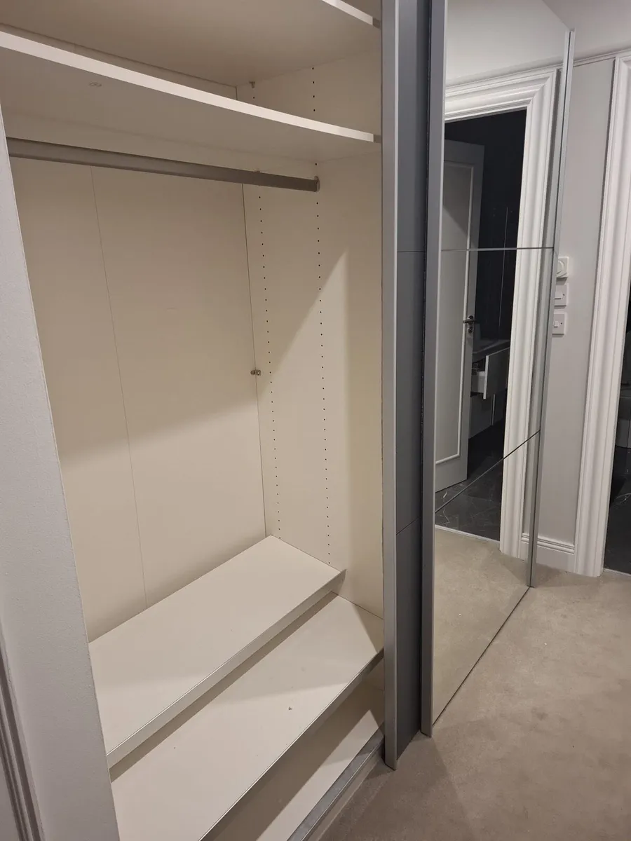 Wardrobe - Image 3