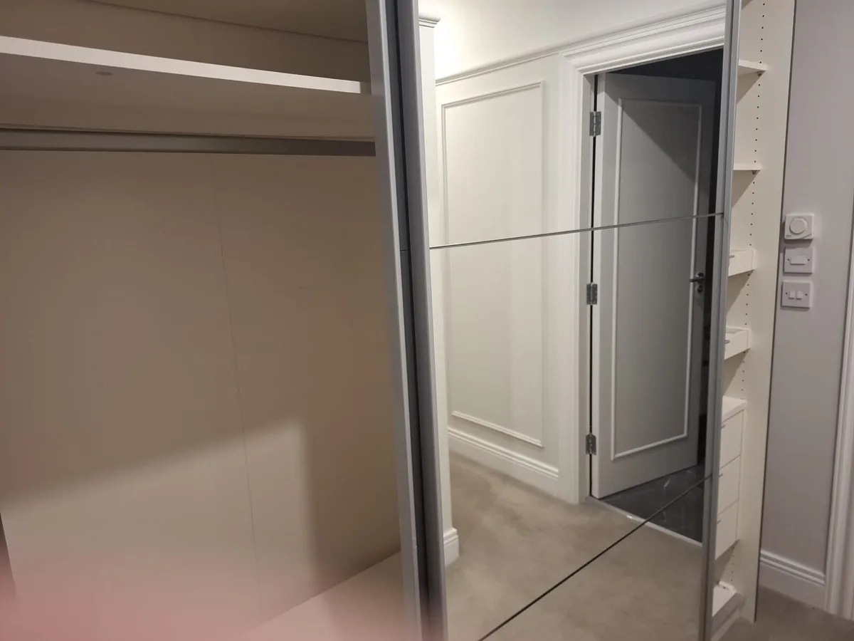 Wardrobe - Image 4