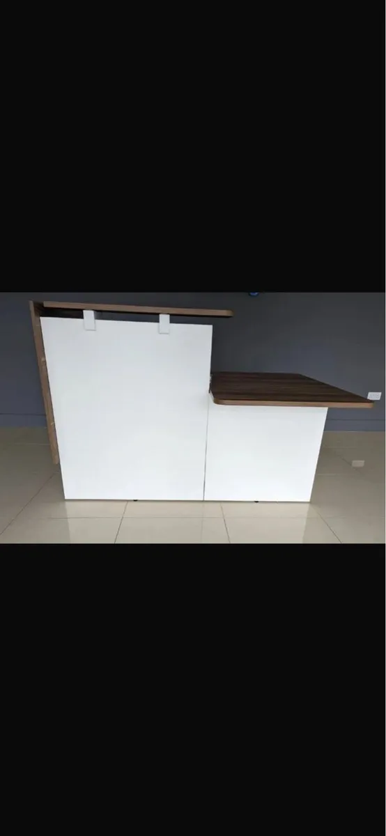 Reception Desk - Image 2