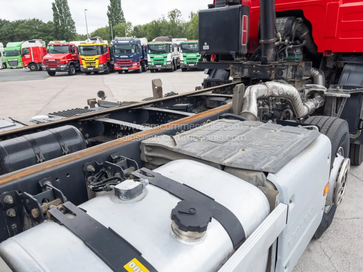 2022 VOLVO FMX 420 TIPPER - Image 4