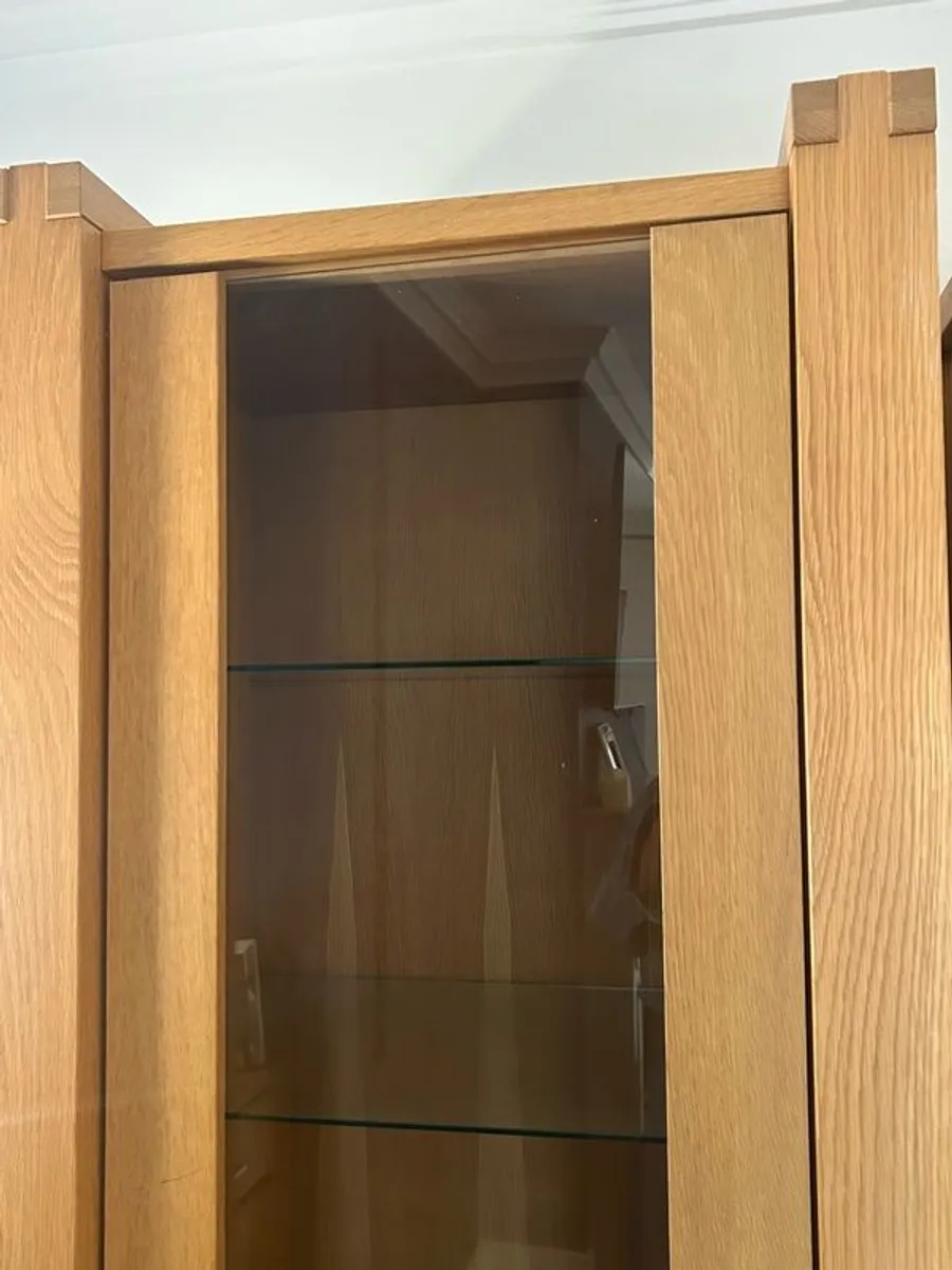 solid oak display cabinet/storage - Image 3