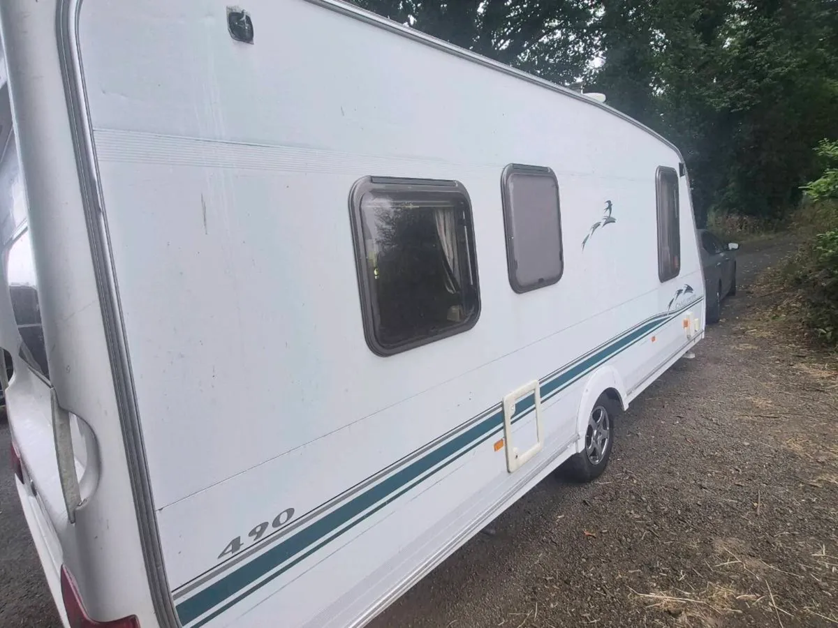 Swift Challenger 5 berth - Image 4