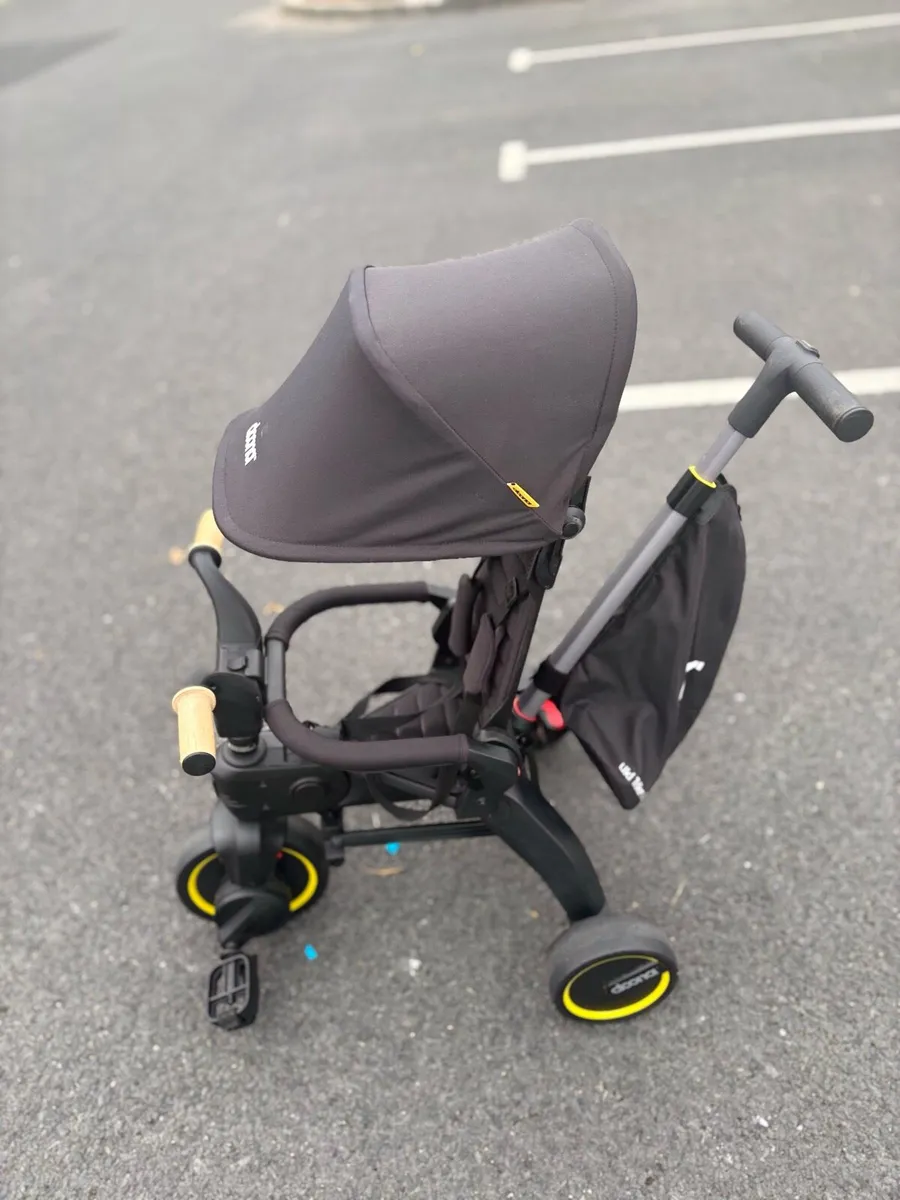 Doona Trike S5 - Black - Image 2